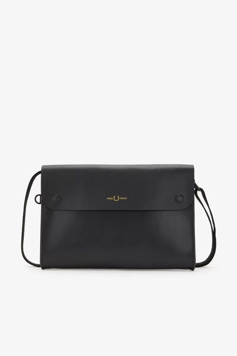 Fred Perry Burnished Leather Sacoche Men’s Bags Black | MESLJ4968 Fred Perry Burnished Leather Sacoche Men’s Bags Black | MESLJ4968