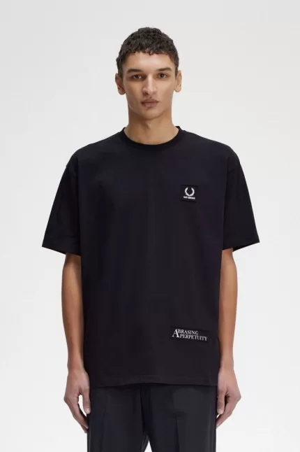 Fred Perry Printed Patch Relaxed Men’s T-Shirt Black | CATGI2937