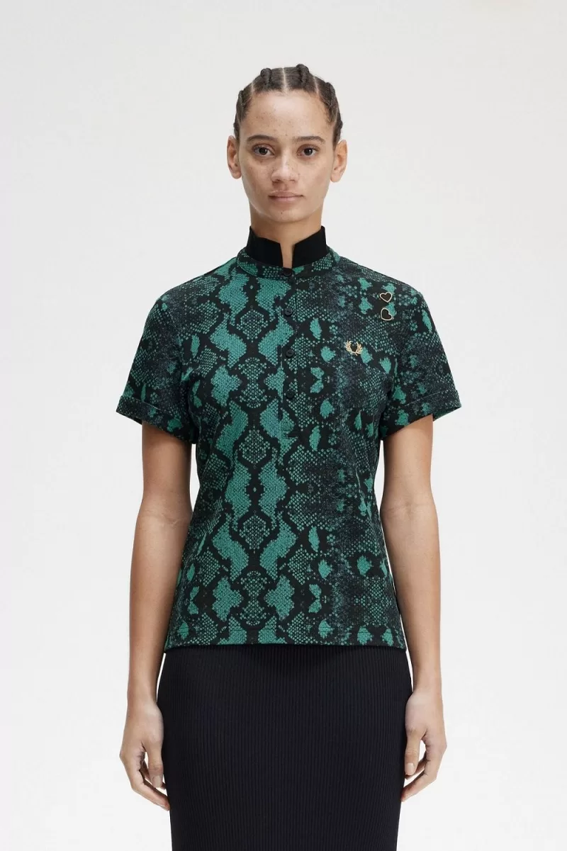 Fred Perry Snake Print Women’s Polo Shirt Deep Mint | QXRLK4790 Fred Perry Snake Print Women’s Polo Shirt Deep Mint | QXRLK4790